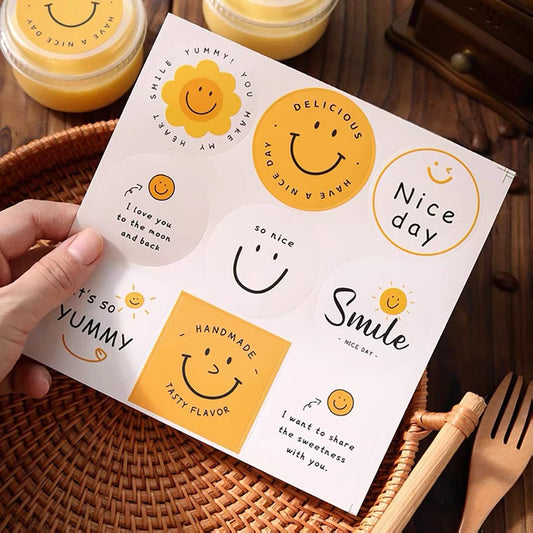 Custom Round and Square Stickers, 500 Personalized Logo Labels in 3–10 cm Sizes for Wedding Favors, Birthday Parties and Baptism Gift Packaging