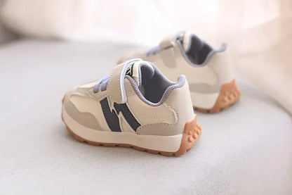 Toddler Hook and Loop Sneakers with Contrast Panels, Lightweight Breathable Soft-Sole Sports Shoes in Grey, Beige or Black for Everyday Casual Wear
