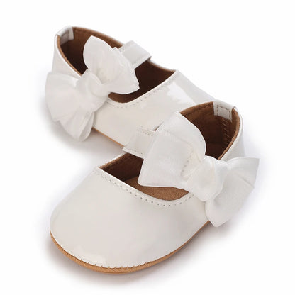 Baby Girl Mary Jane Shoes with Bow Detail and Glossy Finish, Round-Toe Infant Dress Flats for Spring Outfits, Parties and Photos, 0-18 Months