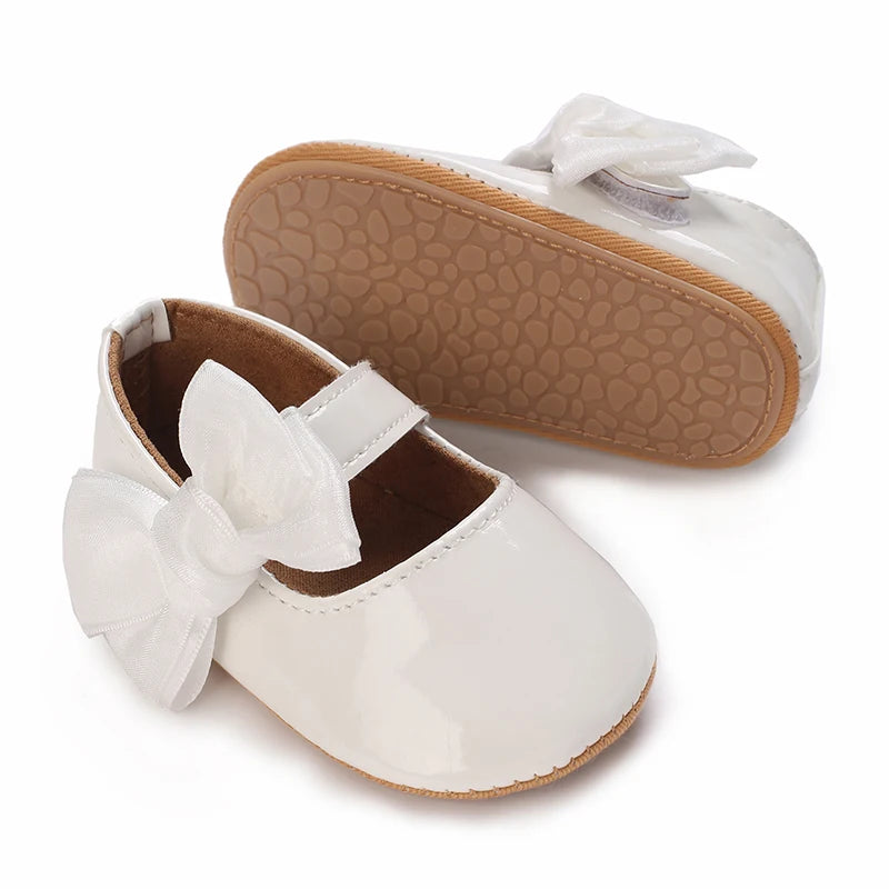 Baby Girl Mary Jane Shoes with Bow Detail and Glossy Finish, Round-Toe Infant Dress Flats for Spring Outfits, Parties and Photos, 0-18 Months