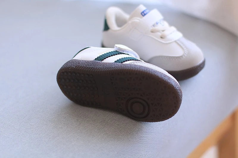 Toddler Twin Stripe Strap Sneakers with Faux PU Uppers and Lace Details, Black, Beige or Green Casual Shoes for Boys and Girls, 11.8-16 cm Inner Lengths