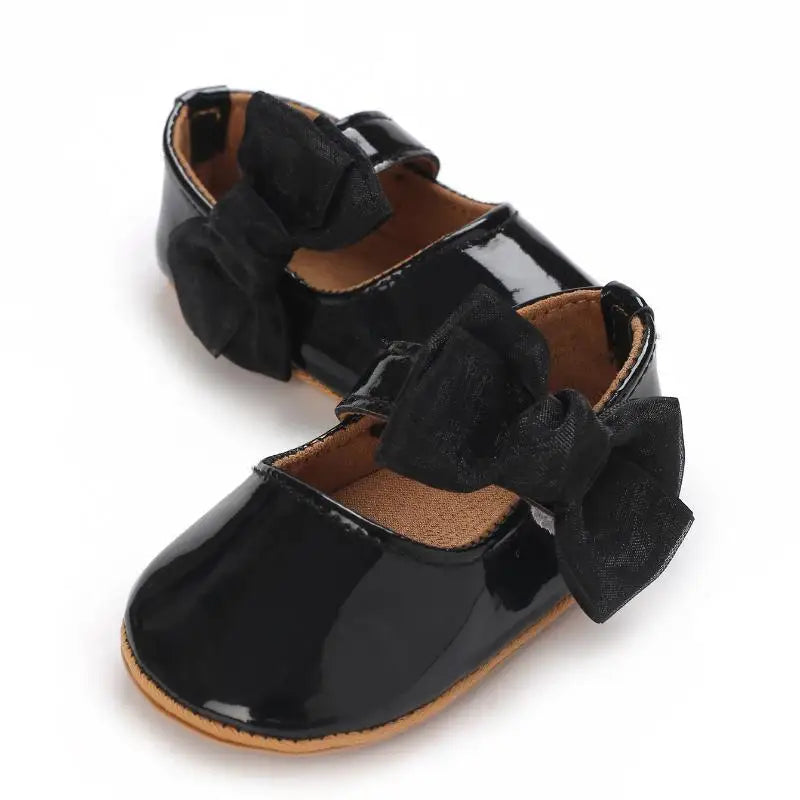 Baby Girl Mary Jane Shoes with Bow Detail and Glossy Finish, Round-Toe Infant Dress Flats for Spring Outfits, Parties and Photos, 0-18 Months