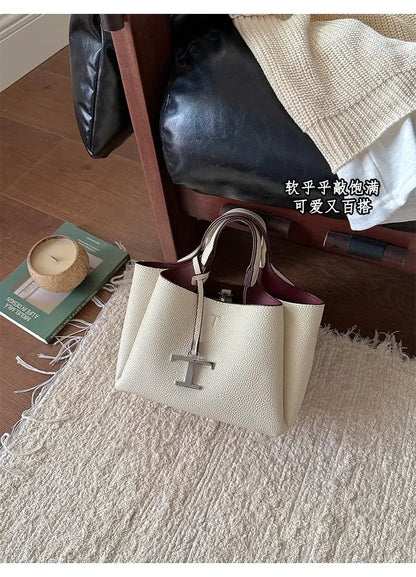 Diaper Tote Bag with Leather-Look Finish, Top Handles and Long Shoulder Strap, Vintage-Style Baby Essentials Handbag for Moms and Everyday Outings