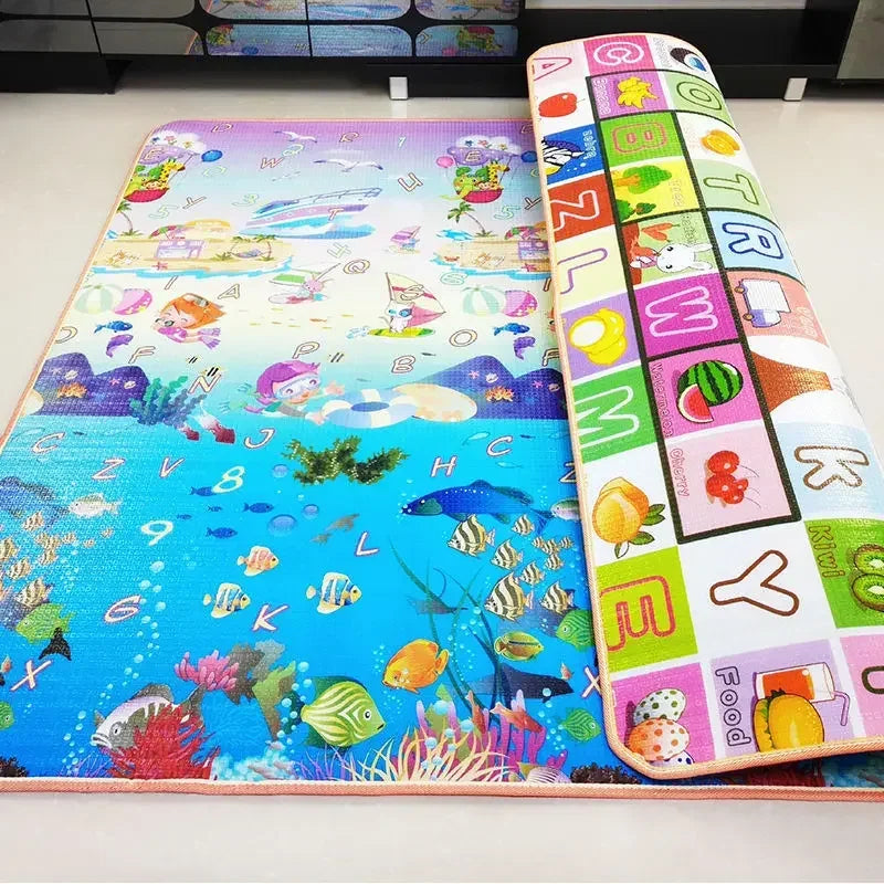 Multi-Size Baby Crawling Play Mat with Double-Sided Illustrated Patterns, Foldable XPE Floor Rug in 0.5 or 1 cm Thickness for Supervised Play
