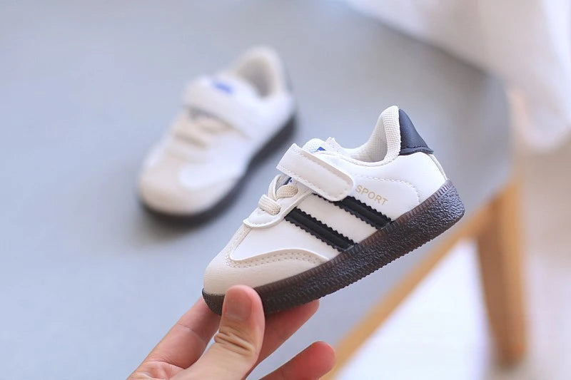 Toddler Twin Stripe Strap Sneakers with Faux PU Uppers and Lace Details, Black, Beige or Green Casual Shoes for Boys and Girls, 11.8-16 cm Inner Lengths