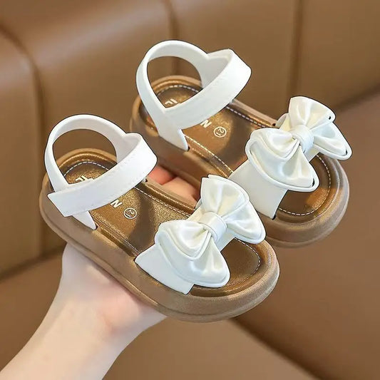 Bow-Front Summer Sandals for Girls with Open Toe and Ankle Strap, Chunky Sole Casual Dress Sandals in Black, Pink or White for Parties and Warm-Weather Outfits