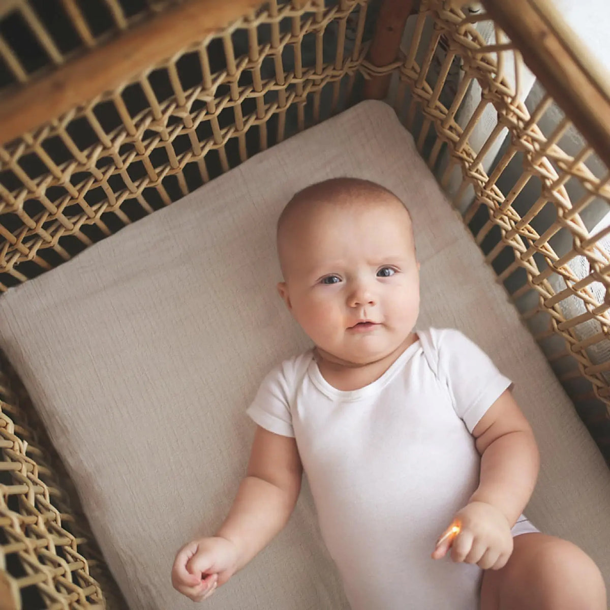 Cotton Bassinet Mattress Covers 2-Pack, Removable Washable Cradle Fitted Sheets with Textured Fabric for Compatible Nursery Mattresses