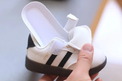 Toddler Twin Stripe Strap Sneakers with Faux PU Uppers and Lace Details, Black, Beige or Green Casual Shoes for Boys and Girls, 11.8-16 cm Inner Lengths