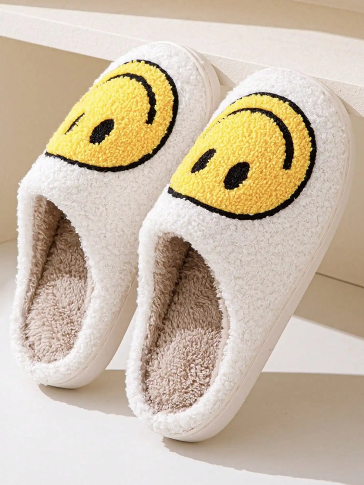 Kids Smiley Face Plush Slippers, Closed-Toe Slip-On Indoor House Shoes with Thick Soles in Blue, Pink, Yellow or Light Green for Fall and Winter