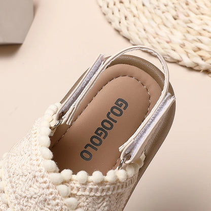 Girls Cross Strap Sandals with Textured Trim and Open Toe Design, Brown or Beige Retro Summer Shoes for Casual Outfits and Vacation Photos