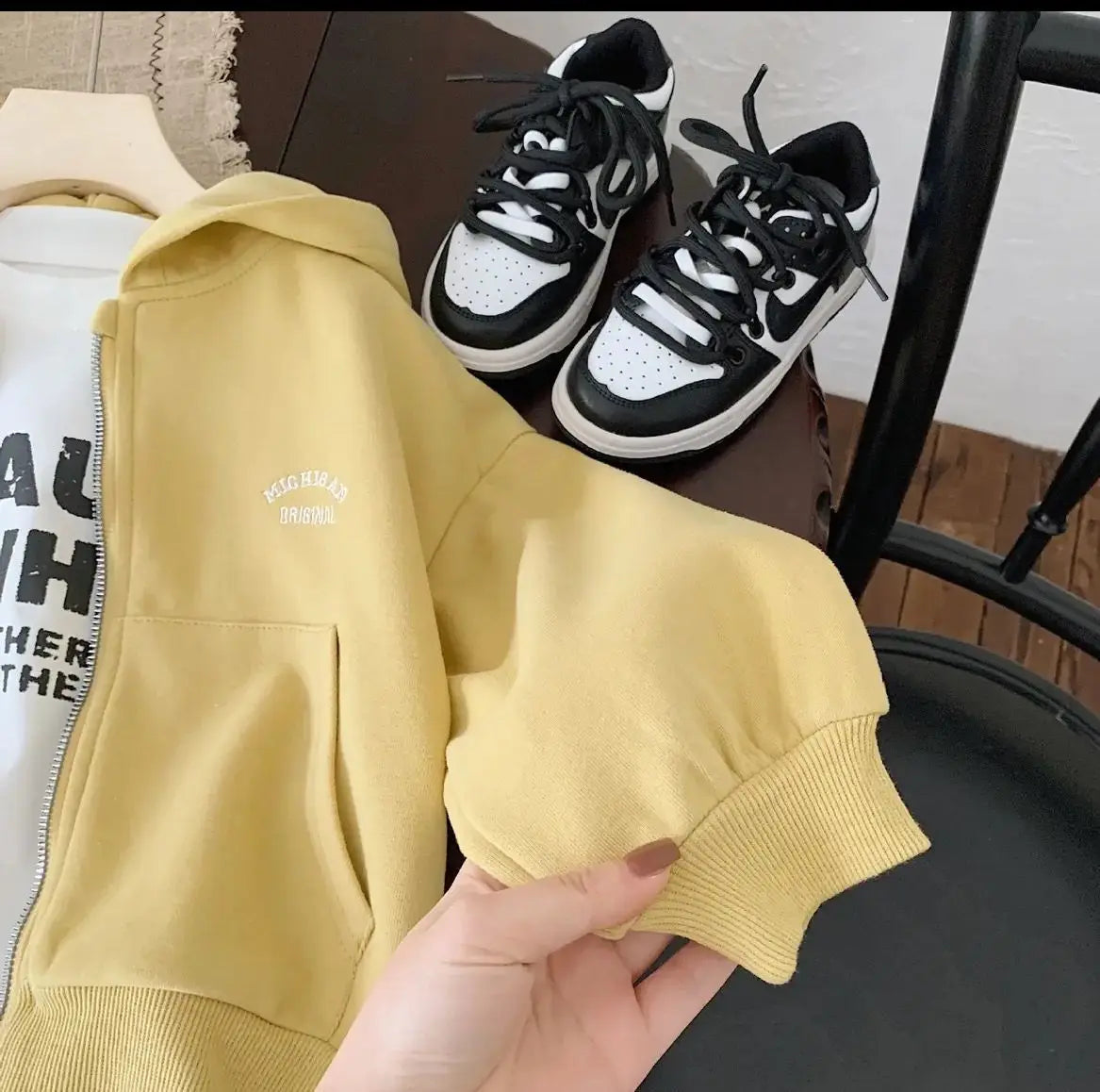 Kids Zip-Up Hoodie and Jogger Pants Set in Yellow or Gray, Two-Piece Casual Outfit with Letter Detail for Boys and Girls, Sizes 90-140cm
