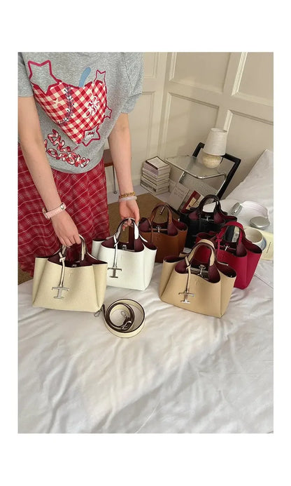 Diaper Tote Bag with Leather-Look Finish, Top Handles and Long Shoulder Strap, Vintage-Style Baby Essentials Handbag for Moms and Everyday Outings