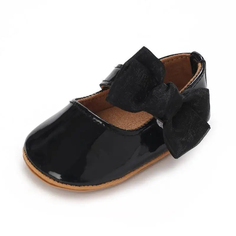 Baby Girl Mary Jane Shoes with Bow Detail and Glossy Finish, Round-Toe Infant Dress Flats for Spring Outfits, Parties and Photos, 0-18 Months