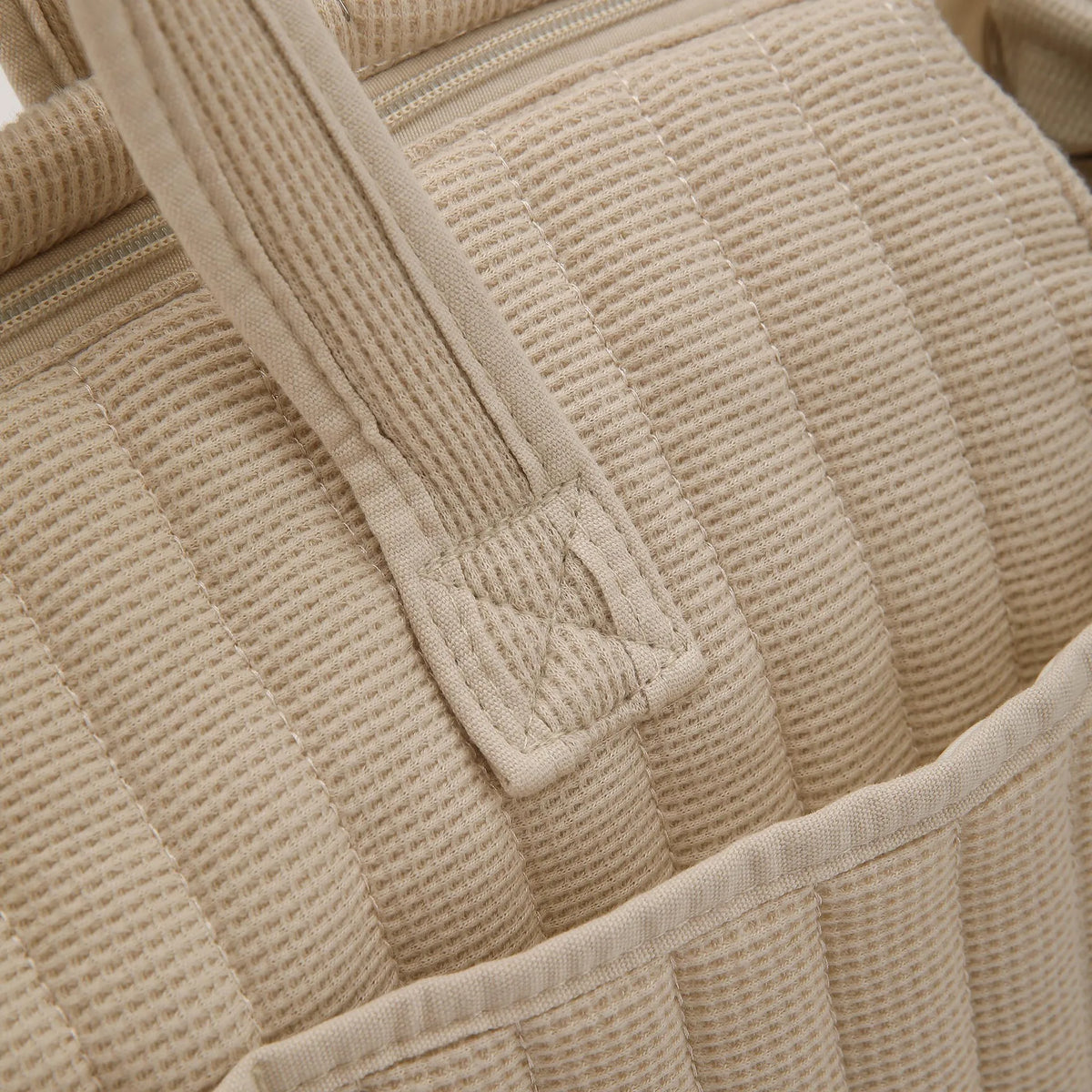 Textured Diaper Tote Bag with Zipper Closure, Interior Organizer Pockets and Carry Handles, Solid Color Baby Essentials Bag for Everyday Outings