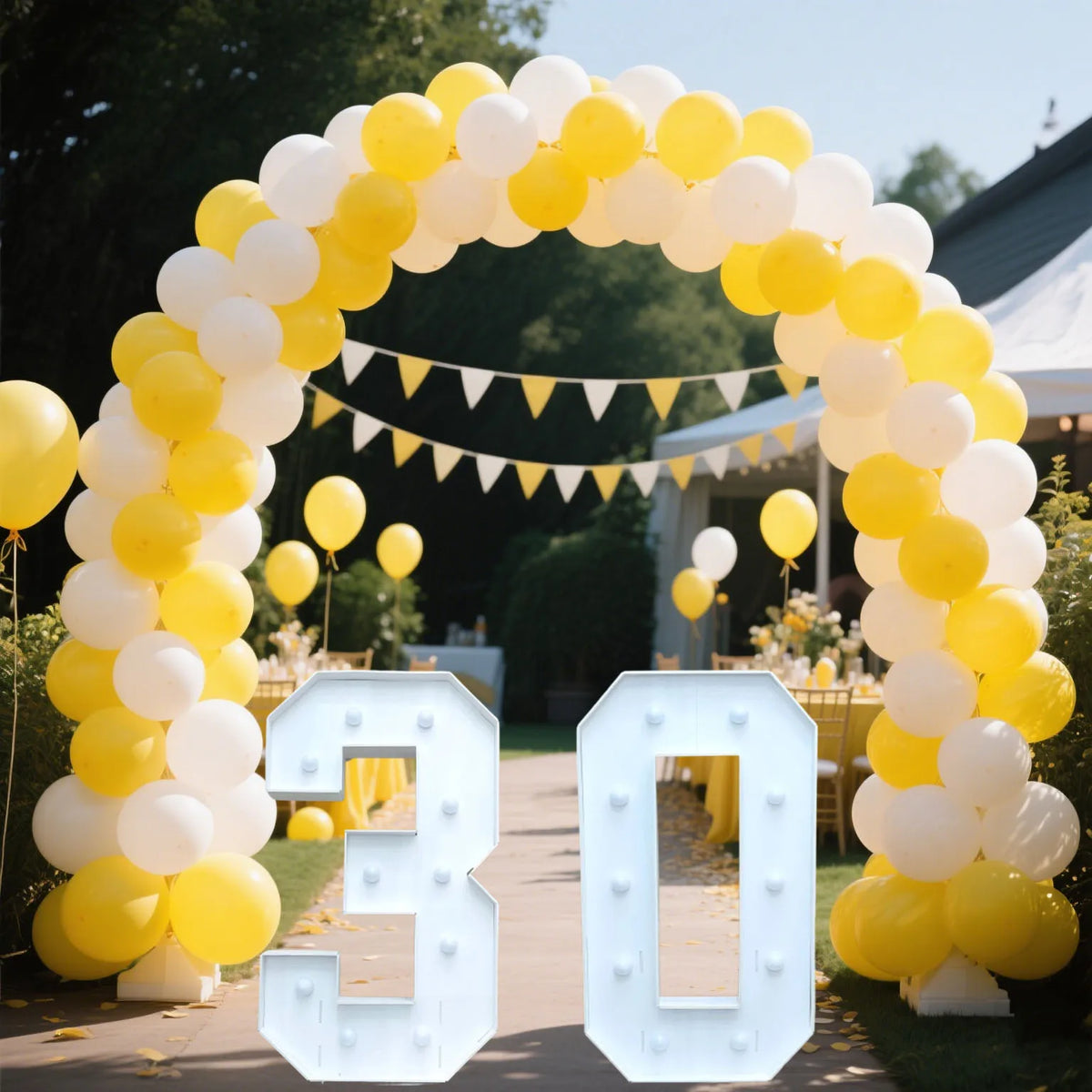 Light Up Marquee Numbers, 73 cm White KT Board Frames with Lights and Support Brackets for Birthday Backdrops and Anniversary Displays