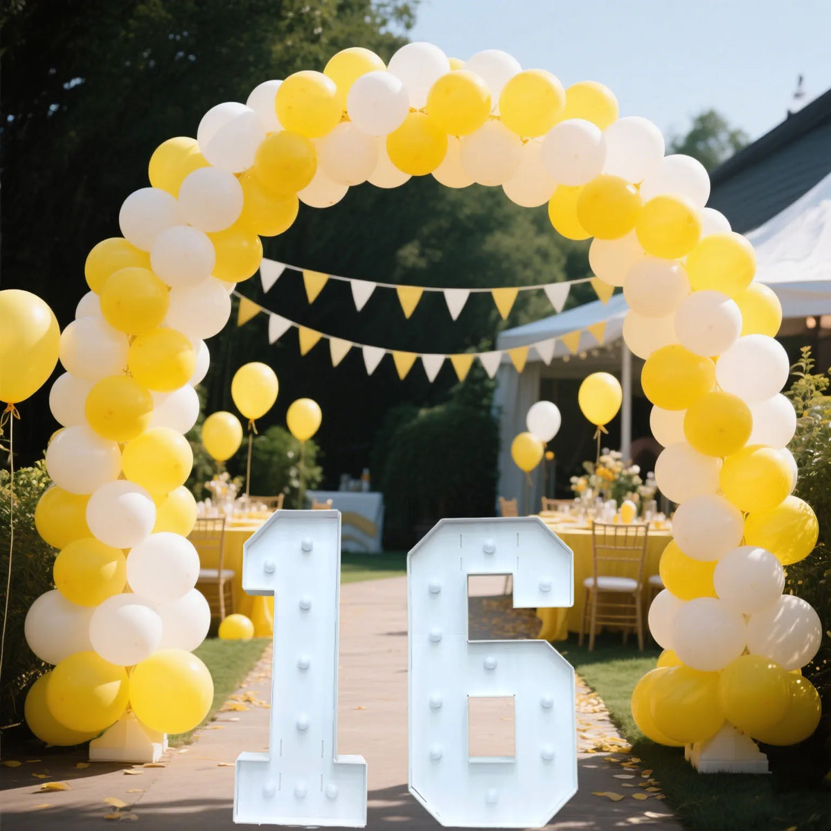 Light Up Marquee Numbers, 73 cm White KT Board Frames with Lights and Support Brackets for Birthday Backdrops and Anniversary Displays