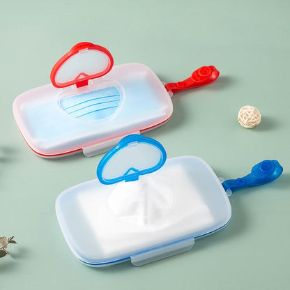 Heart-Shaped Compact Wipes Dispenser with Transparent Lid, Portable Single Wet Wipe Holder with Ergonomic Handle – Ideal for Face Masks, Baby Wipes & Travel Essentials, Available in Various Colors